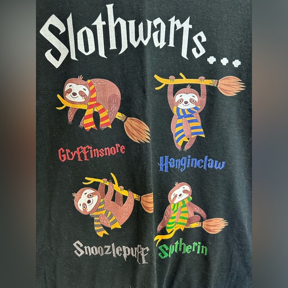 Slothwarts Unisex tshirt -2XL -never worn -unknown brand - Picture 3 of 6